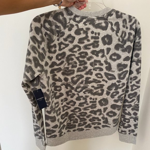 NWT Lucky Brand Gray Leopard Print Crewneck Sweatshirt Size S - Picture 3 of 5